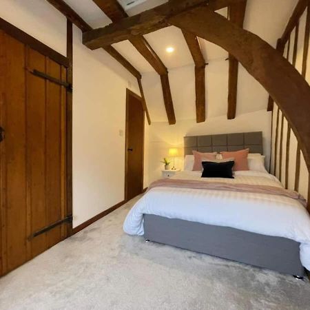 Rural Country Suites - Judge'S Lodge East Grinstead Exterior foto