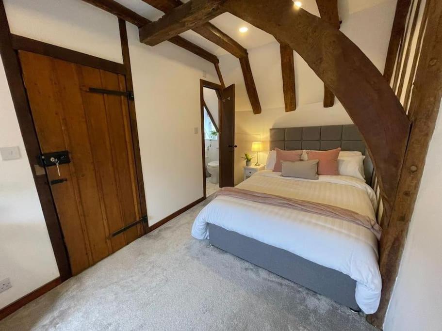 Rural Country Suites - Judge'S Lodge East Grinstead Exterior foto