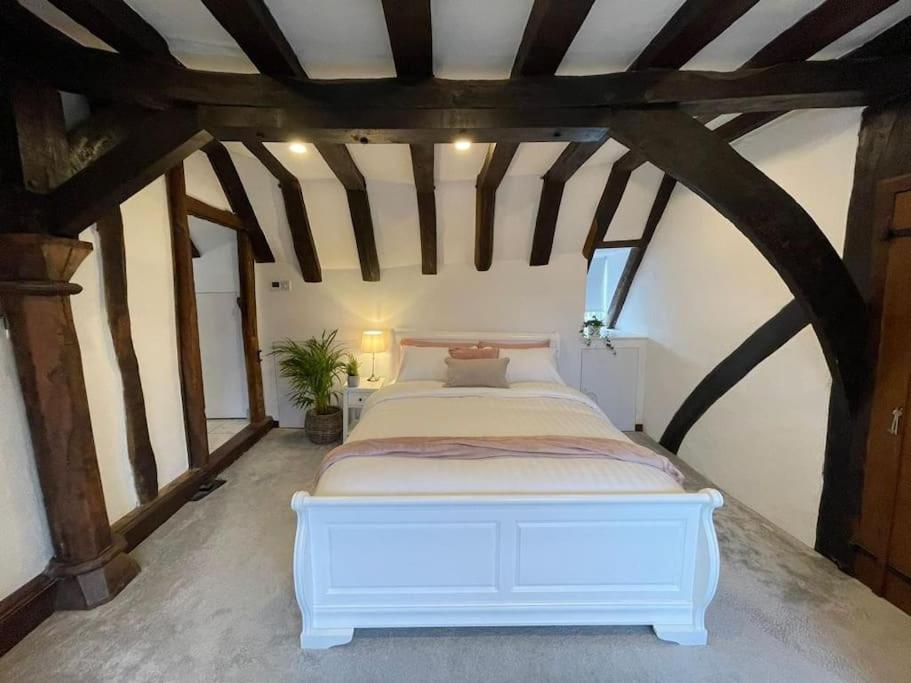 Rural Country Suites - Judge'S Lodge East Grinstead Exterior foto