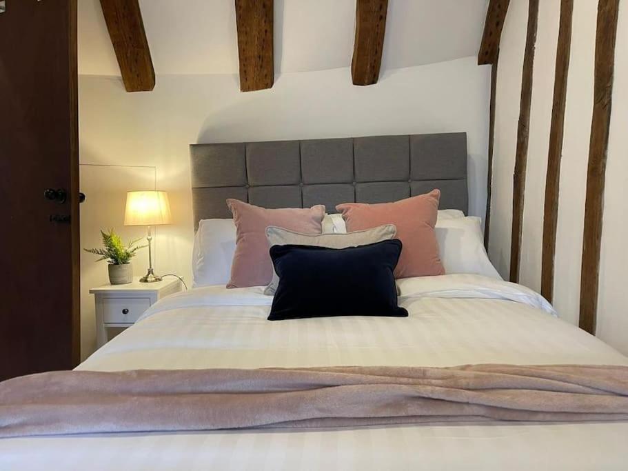 Rural Country Suites - Judge'S Lodge East Grinstead Exterior foto
